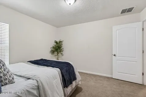 7940 Meadow Walk Lane Jacksonville FL 32256