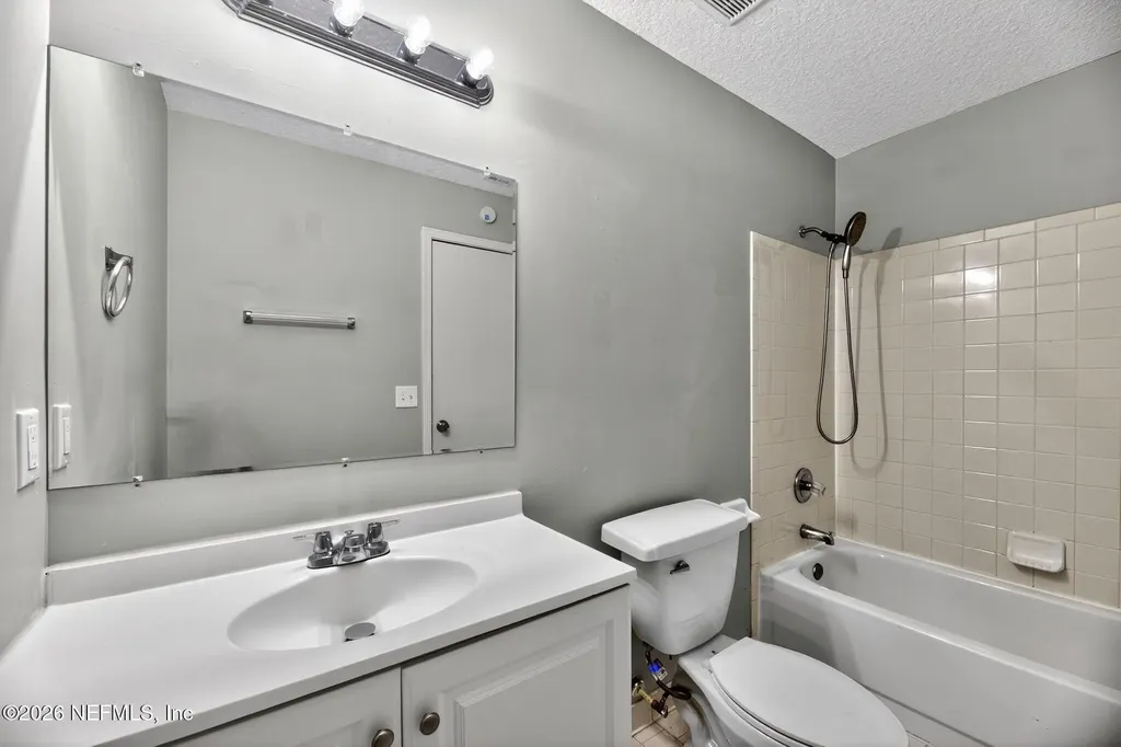 3916 Hunters Lake Circle W Jacksonville FL 32210