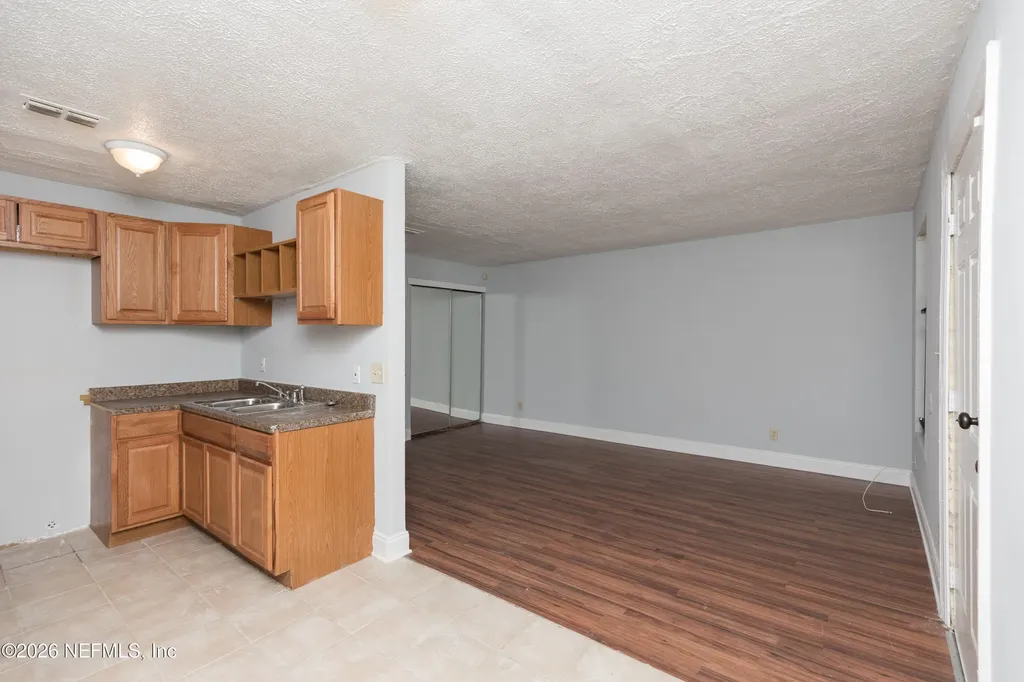 4417 Ken Knight Drive N Jacksonville FL 32209