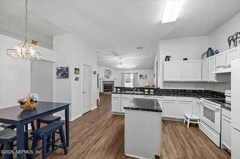 2303 Ravines Lake Road Middleburg FL 32068
