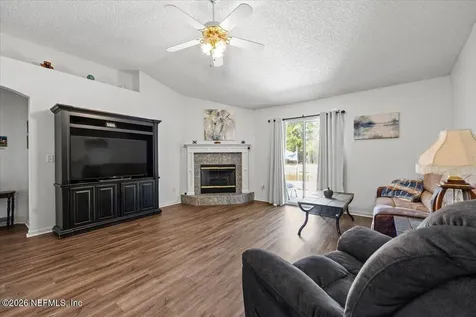 2303 Ravines Lake Road Middleburg FL 32068