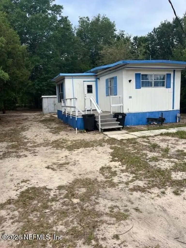 823 Janet Avenue Interlachen FL 32148