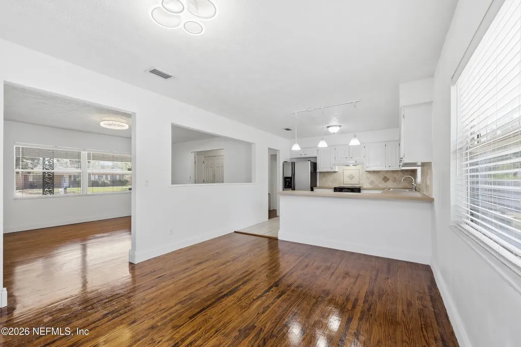 5855 W Jaguar Drive Jacksonville FL 32244