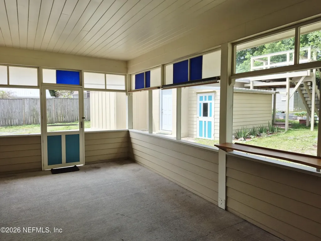 711 N Park Street Crescent City FL 32112