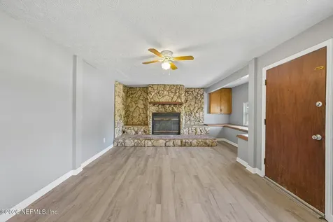 8032 Lourdes Drive S Jacksonville FL 32210