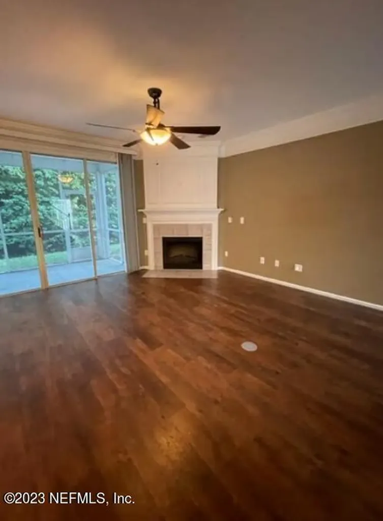 11043 E Castlemain Circle Jacksonville FL 32256
