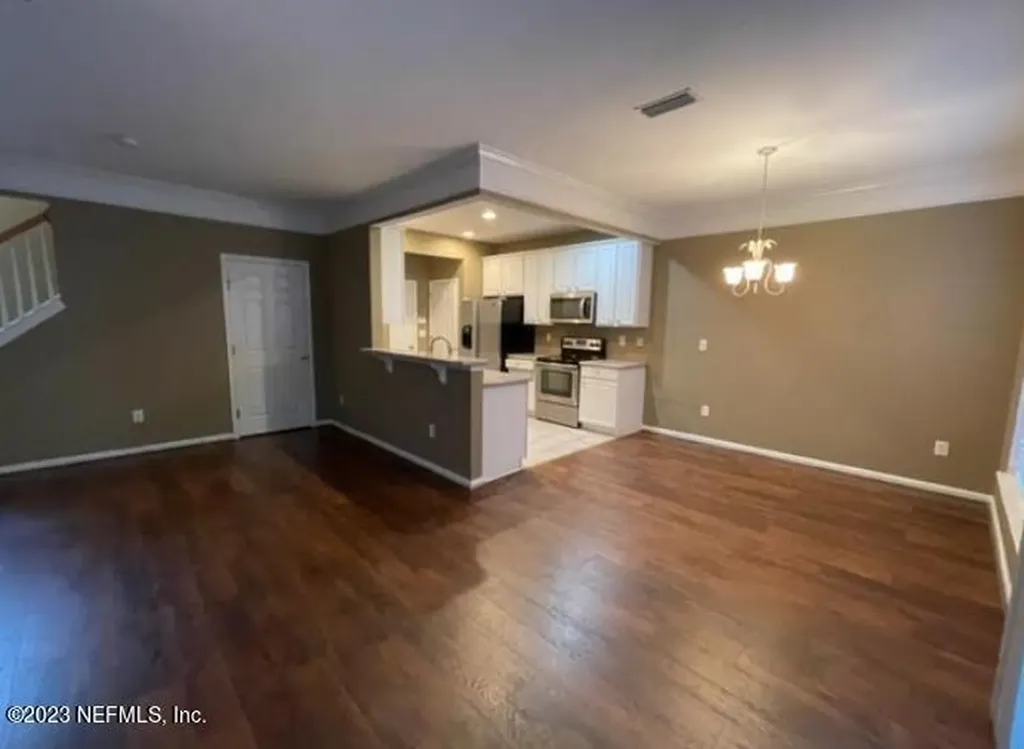 11043 E Castlemain Circle Jacksonville FL 32256