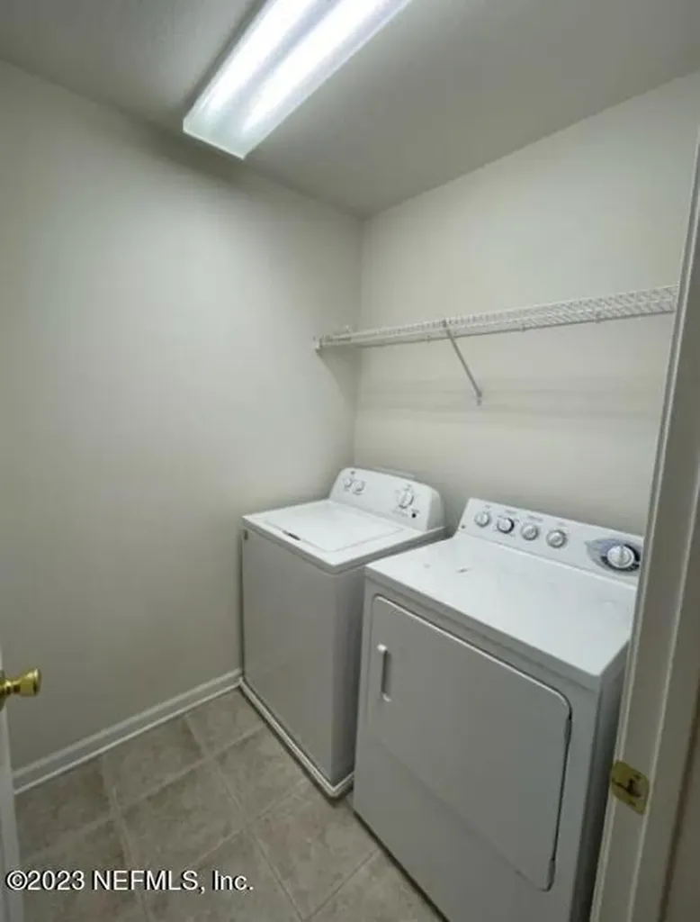 11043 E Castlemain Circle Jacksonville FL 32256