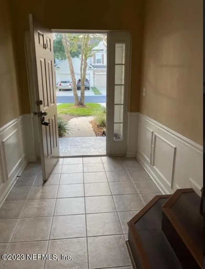 11043 E Castlemain Circle Jacksonville FL 32256