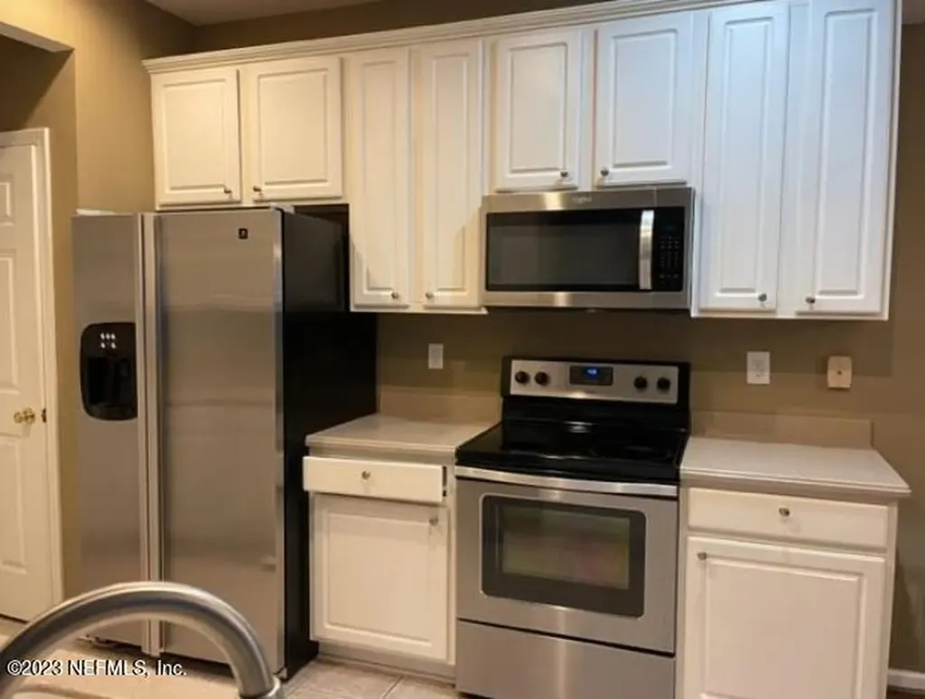 11043 E Castlemain Circle Jacksonville FL 32256