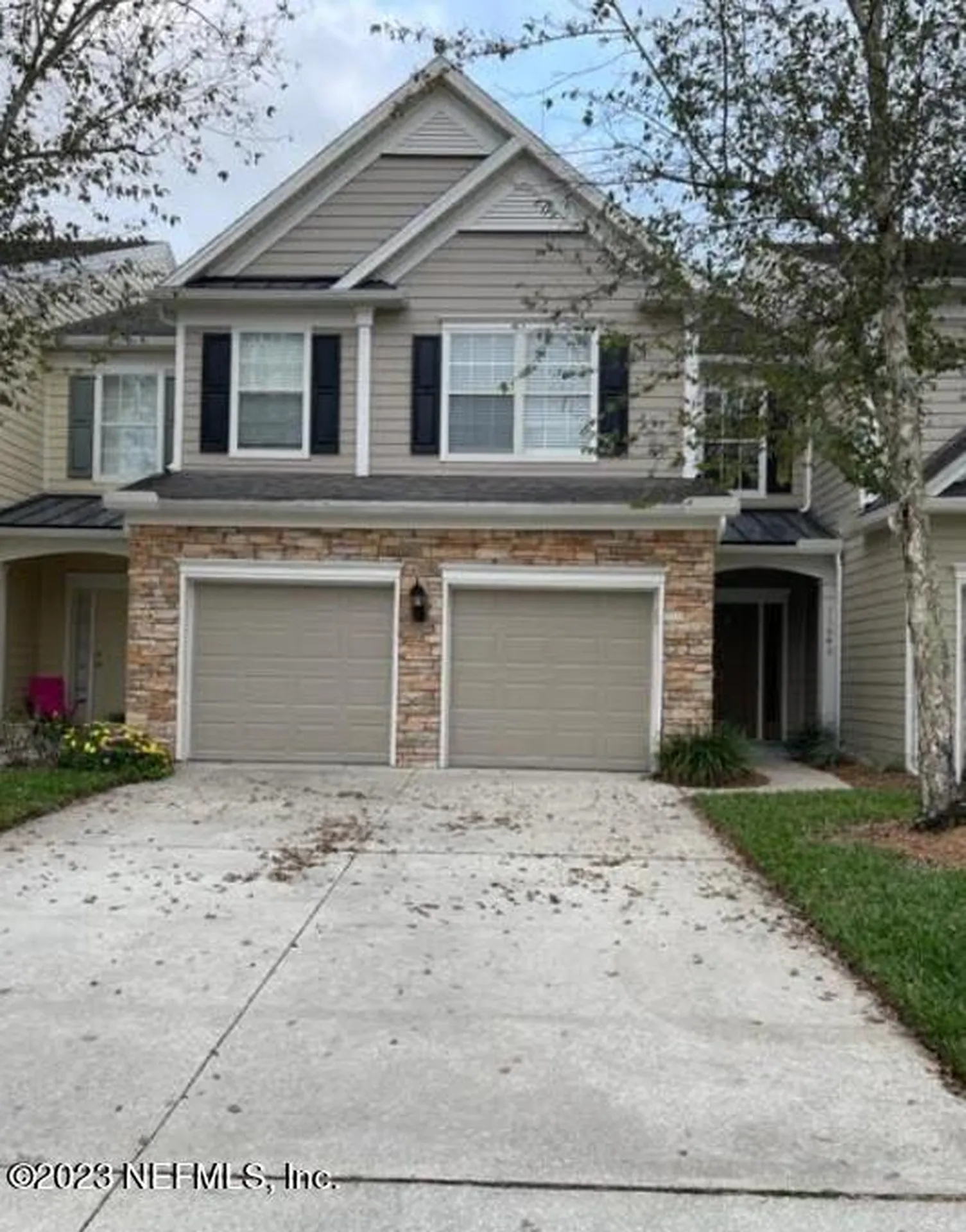 11043 E Castlemain Circle Jacksonville FL 32256