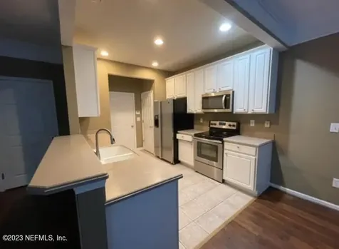 11043 E Castlemain Circle Jacksonville FL 32256