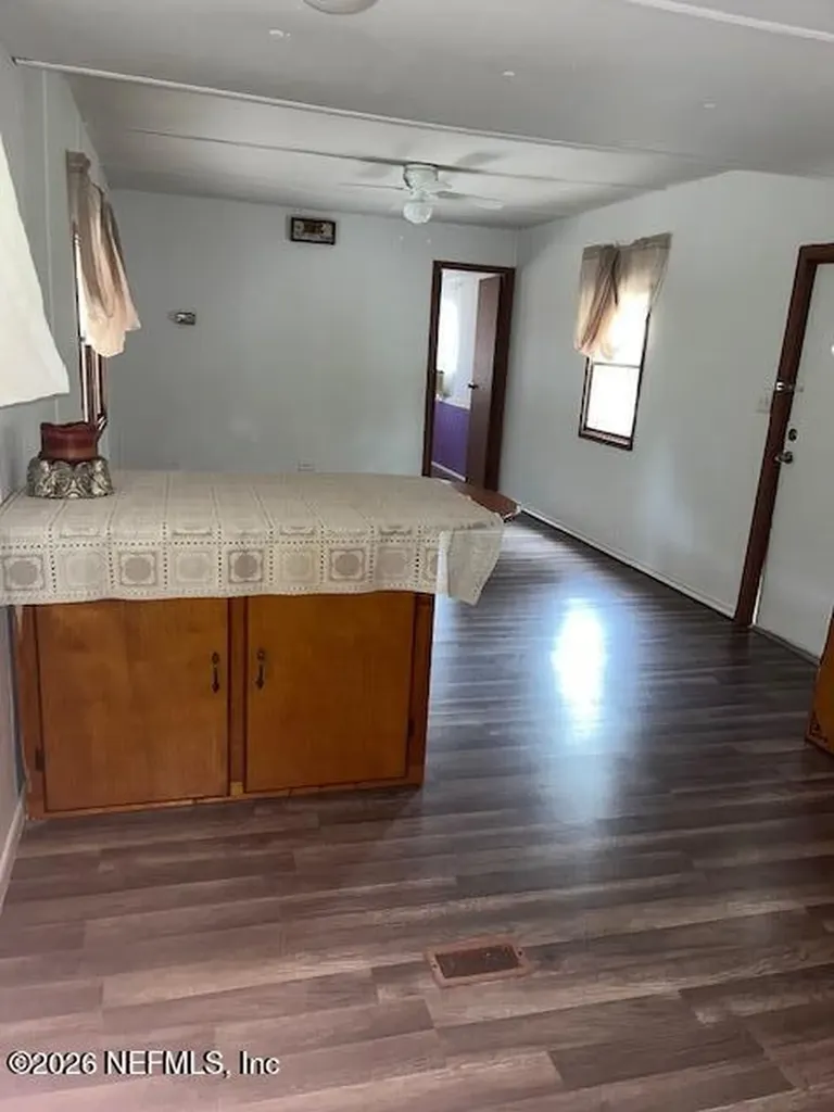 212 Dawn Avenue Interlachen FL 32148
