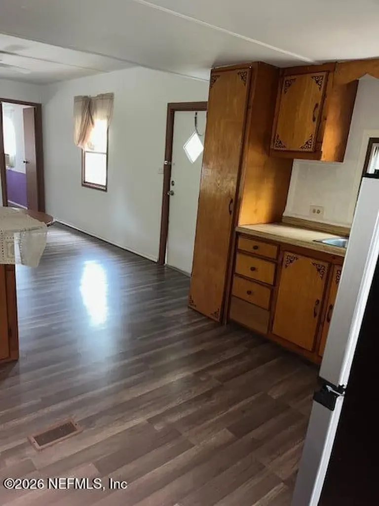 212 Dawn Avenue Interlachen FL 32148