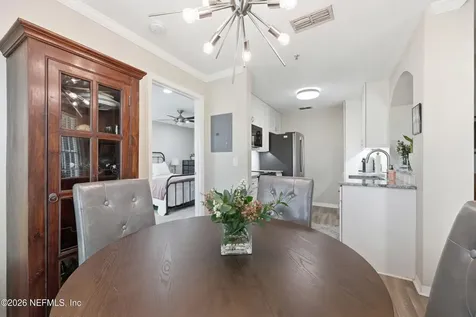7800 Point Meadows Drive Jacksonville FL 32256