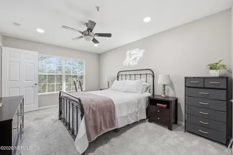 7800 Point Meadows Drive Jacksonville FL 32256