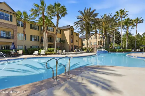 7800 Point Meadows Drive Jacksonville FL 32256