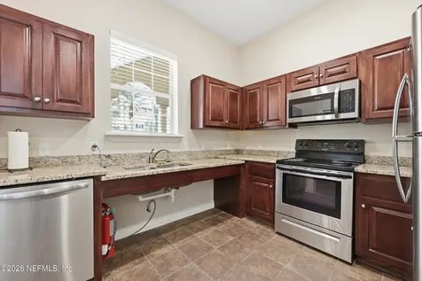 7800 Point Meadows Drive Jacksonville FL 32256