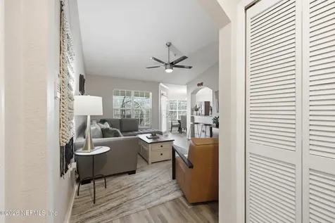 7800 Point Meadows Drive Jacksonville FL 32256