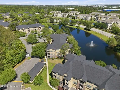 7800 Point Meadows Drive Jacksonville FL 32256