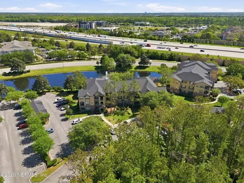 7800 Point Meadows Drive Jacksonville FL 32256