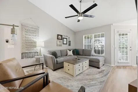 7800 Point Meadows Drive Jacksonville FL 32256