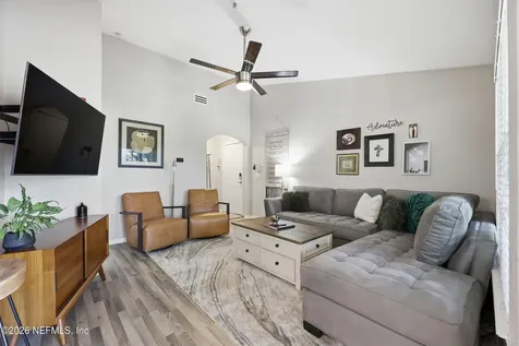 7800 Point Meadows Drive Jacksonville FL 32256