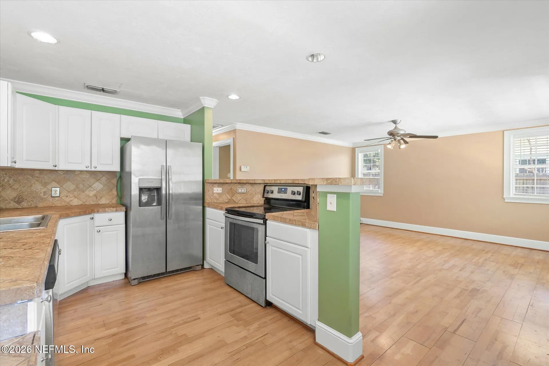 116 Oakland Avenue S San Mateo FL 32187
