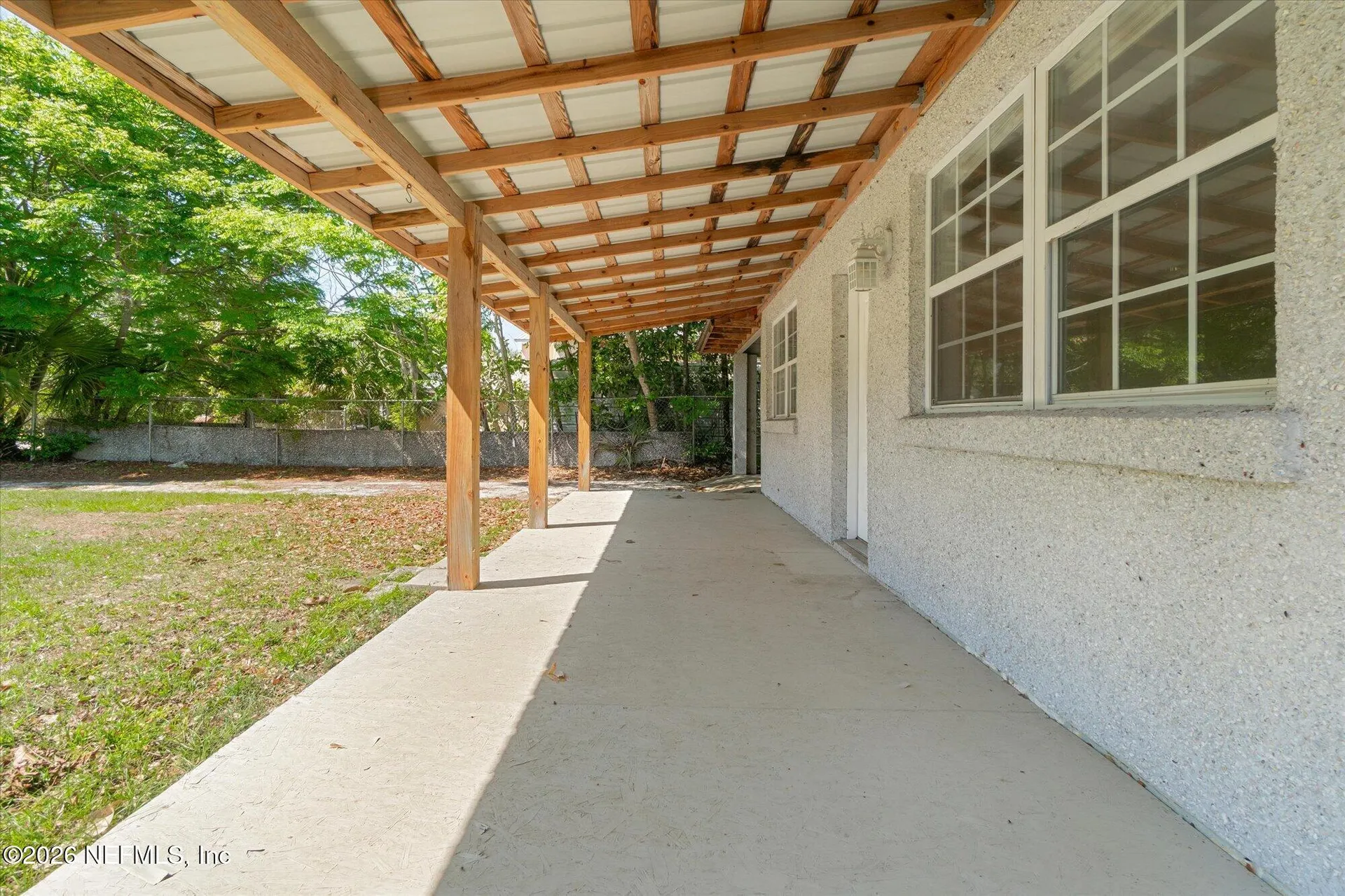 116 Oakland Avenue S San Mateo FL 32187