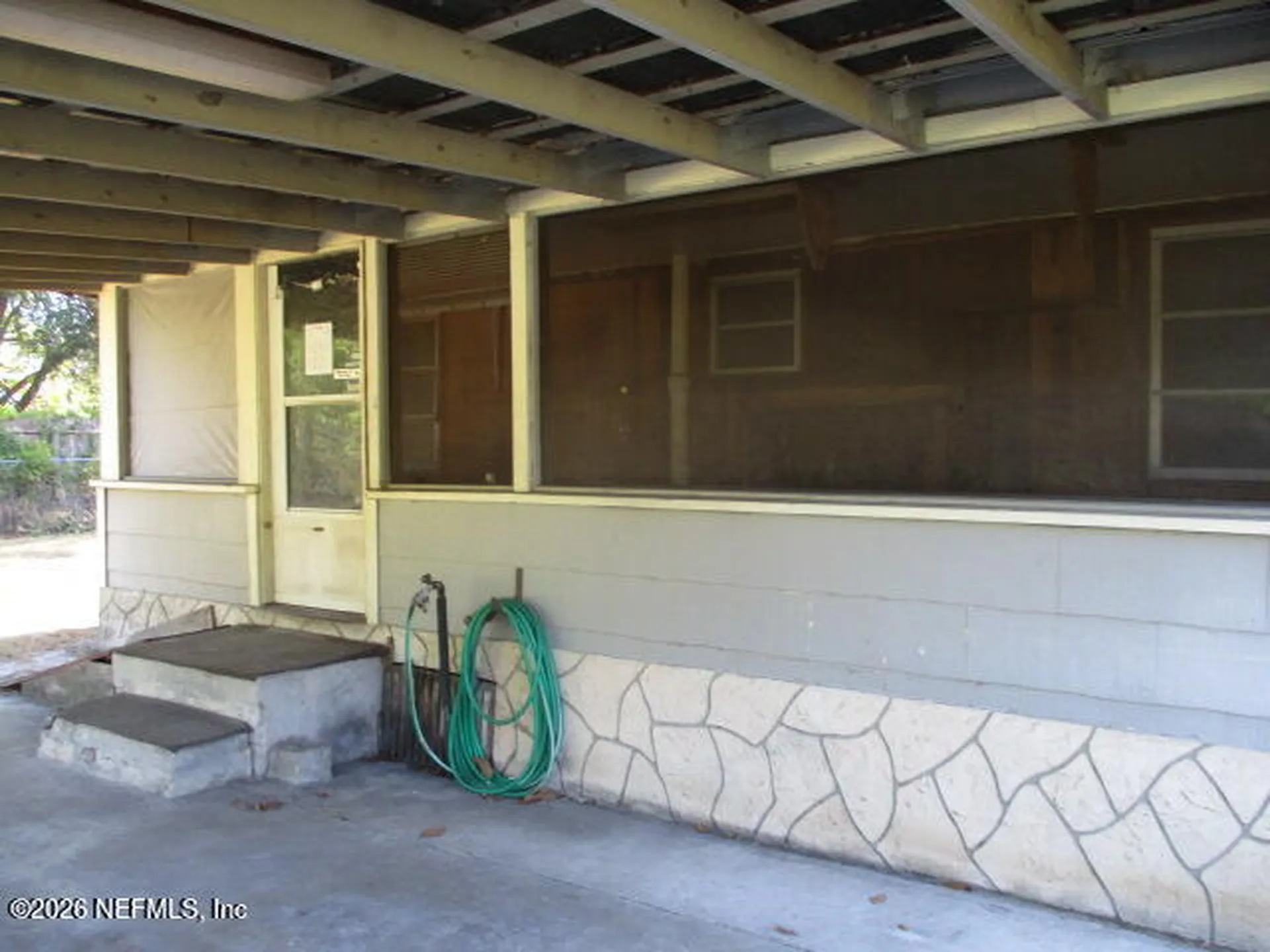 9742 Highway 301 Hampton FL 32044