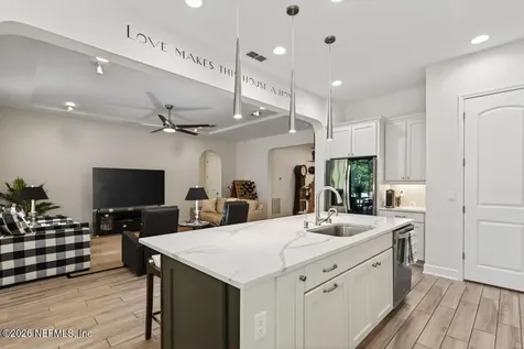 3040 Montilla Drive Jacksonville FL 32246