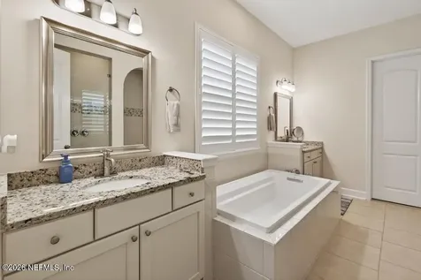 3040 Montilla Drive Jacksonville FL 32246