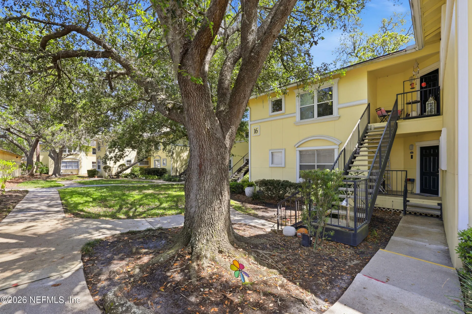 1800 The Greens Way Jacksonville Beach FL 32250