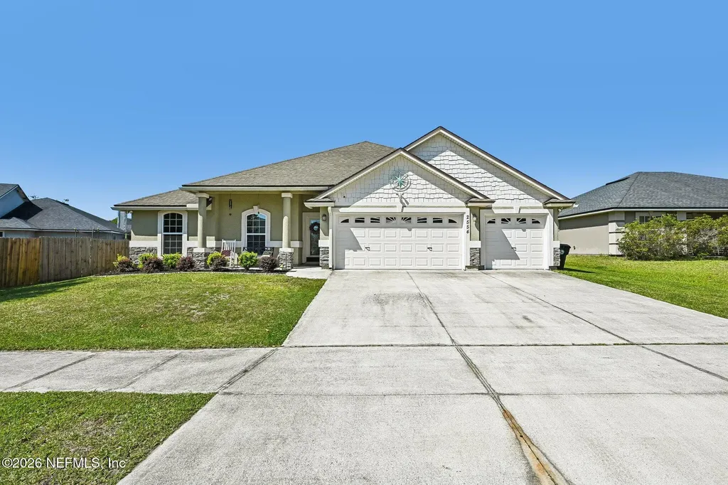 2554 Royal Pointe Drive Green Cove Springs FL 32043