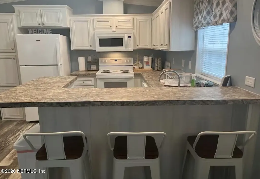 111 & 113 Wateroak Road Satsuma FL 32189