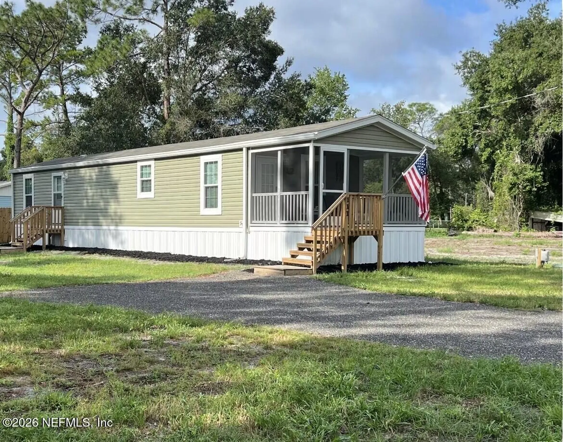 111 & 113 Wateroak Road Satsuma FL 32189