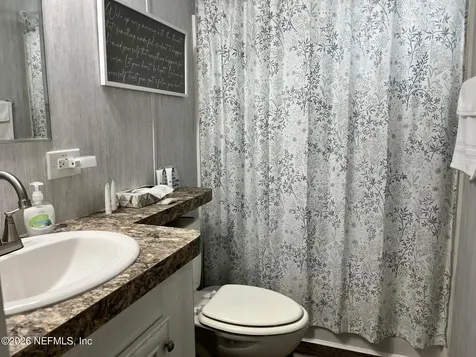111 & 113 Wateroak Road Satsuma FL 32189