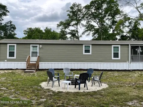 111 & 113 Wateroak Road Satsuma FL 32189