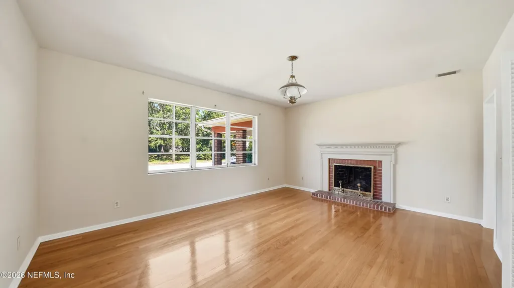 105 W Vivian Drive Hastings FL 32145