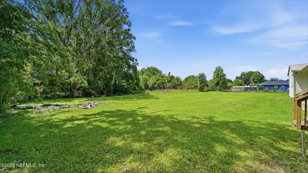 105 W Vivian Drive Hastings FL 32145
