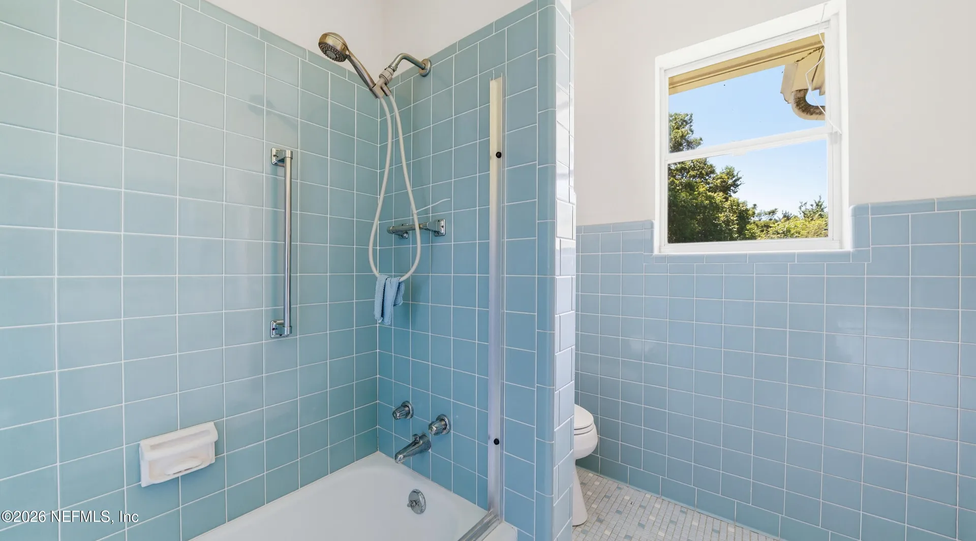 105 W Vivian Drive Hastings FL 32145