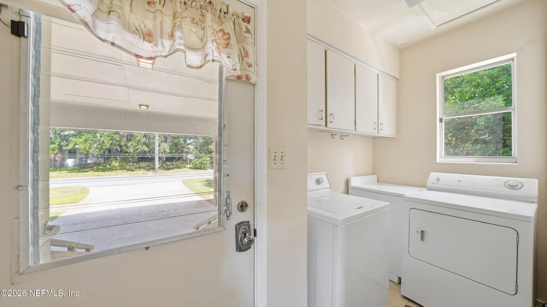 105 W Vivian Drive Hastings FL 32145