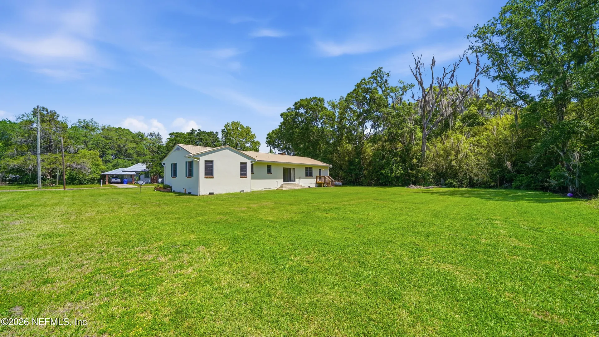105 W Vivian Drive Hastings FL 32145