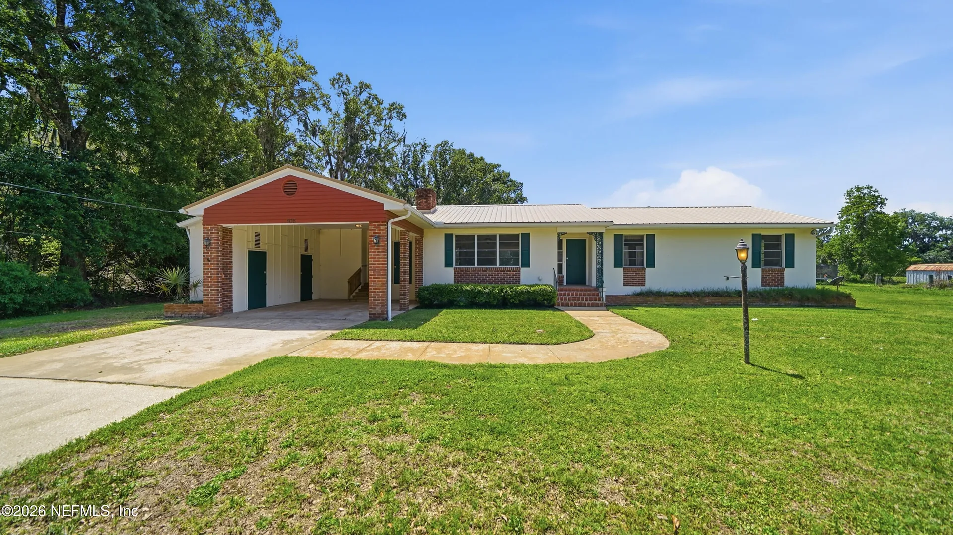 105 W Vivian Drive Hastings FL 32145