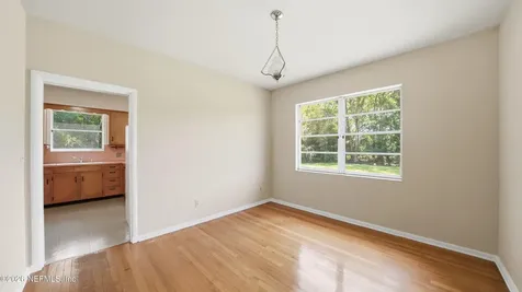 105 W Vivian Drive Hastings FL 32145