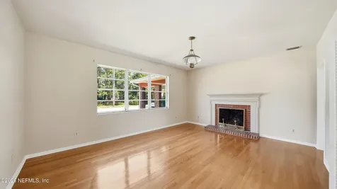 105 W Vivian Drive Hastings FL 32145