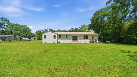 105 W Vivian Drive Hastings FL 32145