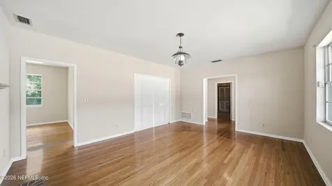 105 W Vivian Drive Hastings FL 32145