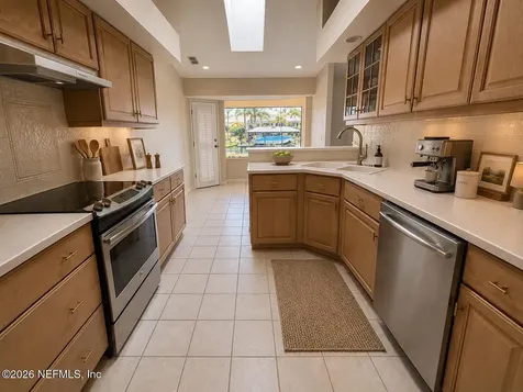 20 Clarendon Court N Palm Coast FL 32137