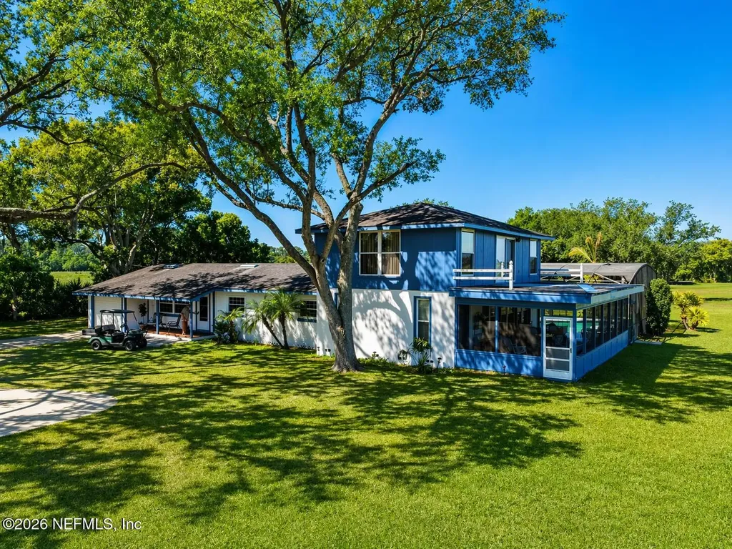 7001 W Jones Avenue Avenue Mount Dora FL 32757